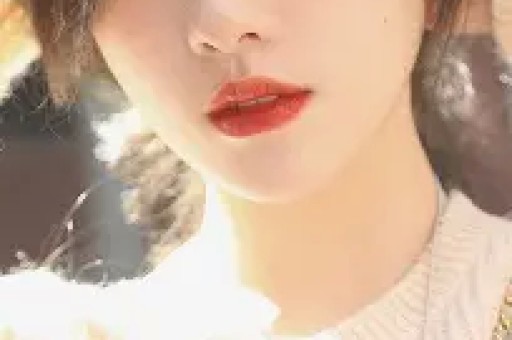 韩国天后张允瀞再遭生母消费伪造聊天记录骗10亿韩元。